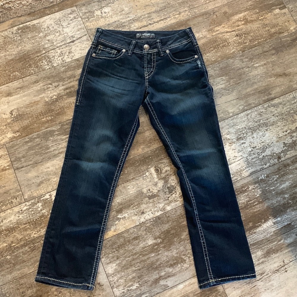 Silver Suki capris dark wash‎ 26
